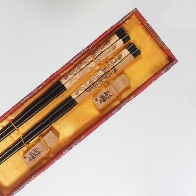 wood chopsticks 2 pairs with holders Chinese characteristics China Affairs presents best gift chopsticks souvenir