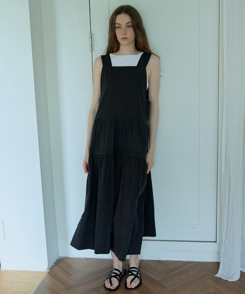 Opeundoeoseutyudio Pintuck Pleated Long Dress Black