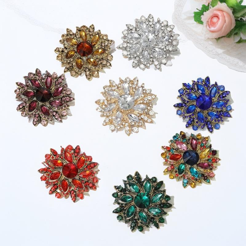 1Pcs Elegant Lapel Flower Pin Exaggerated Fashion Retro Vibrant Colorful Crystal Glass Brooch Pin Women'S Large Coat Accessories