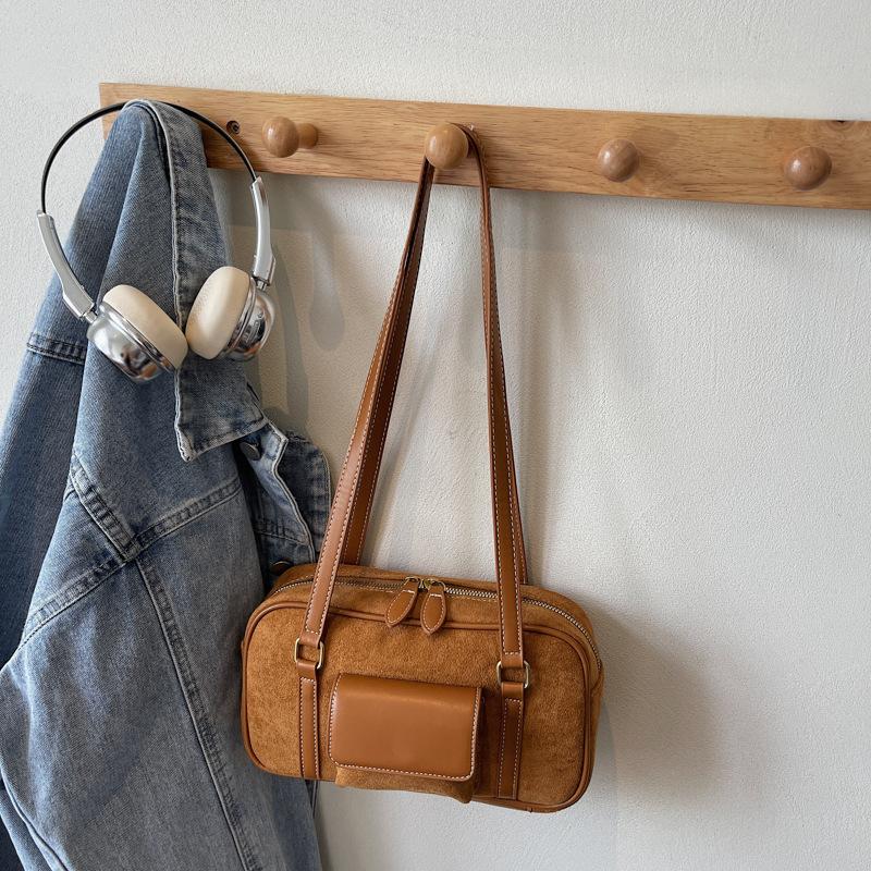 Suede Bag Women's Large Capacity 2025 New Autumn and Winter Retro Shoulder Armpit Bag Casual Commuter Pillow Bag