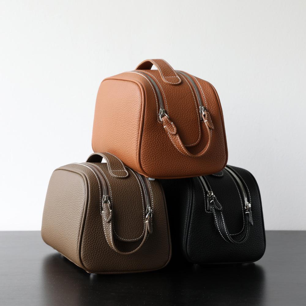 New First-layer Cowhide Cosmetic Bag Women's Portable Travel Toilet Bag Ins Style Advanced Cosmetic Storage