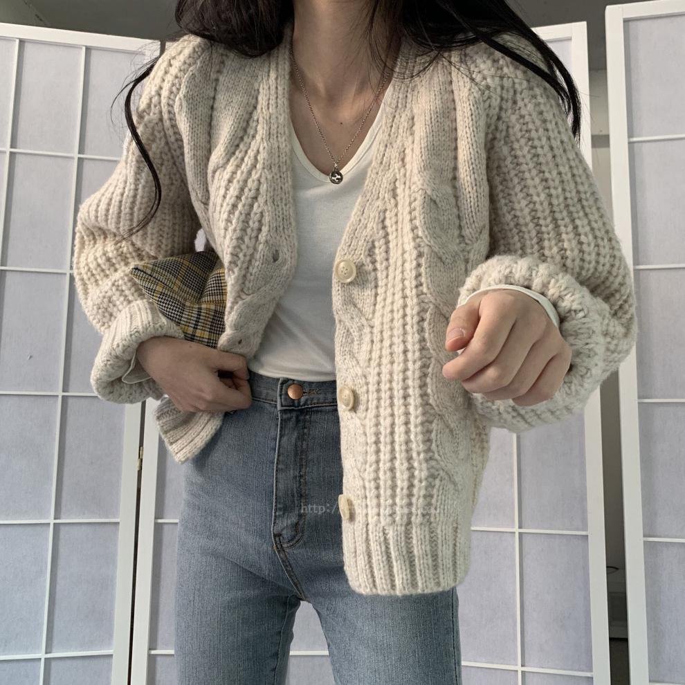 Loose Japanese Korean Style Autumn Winter Short Sweater Coat Women's Cable Knit Preppy Style Long Sleeve Knit Cardigan Top