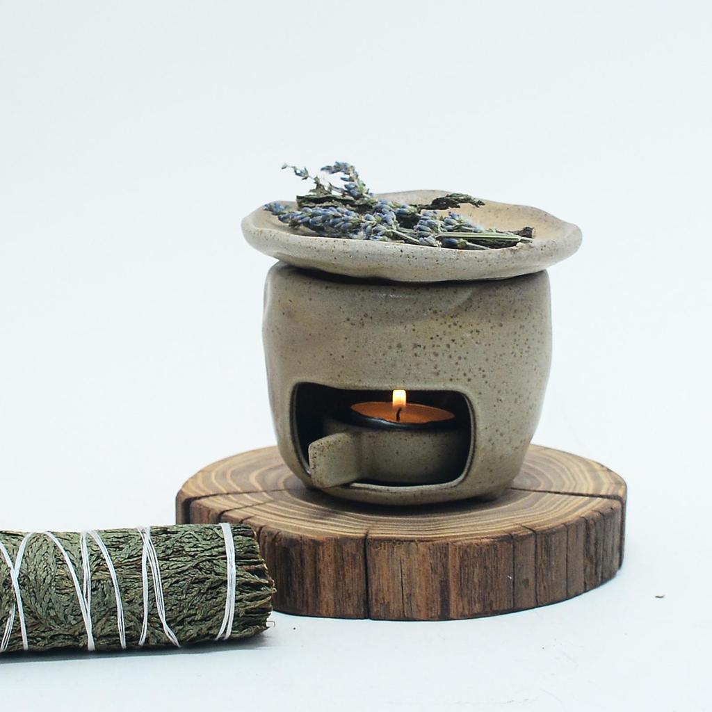 Cedar Sage Aromatherapy from California: Natural Plant Scent for Body and Space Purification.