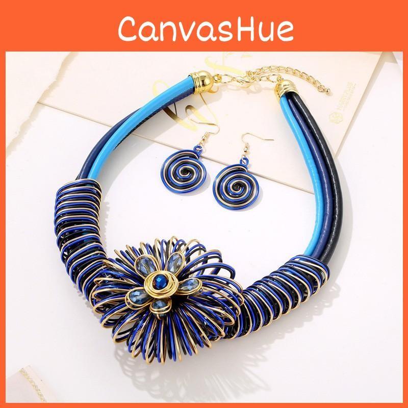 Modern Water Crystal Floral Jewelry Set With Alloy And Embossed Embedding For Spring Wear