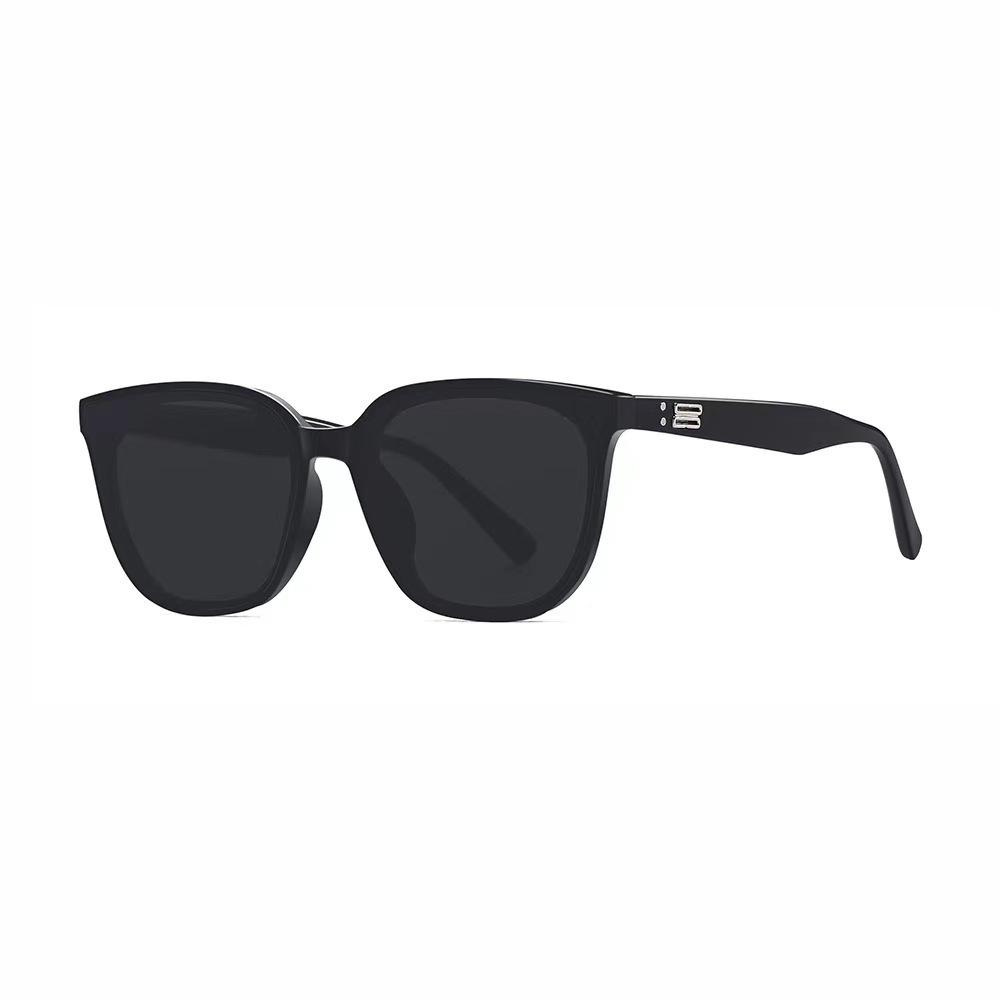 New GM Trendy women s sunglasses, slimming, high-end, fashionable and versatile, men s driving sunglasses with UV protection Single-lens glasses