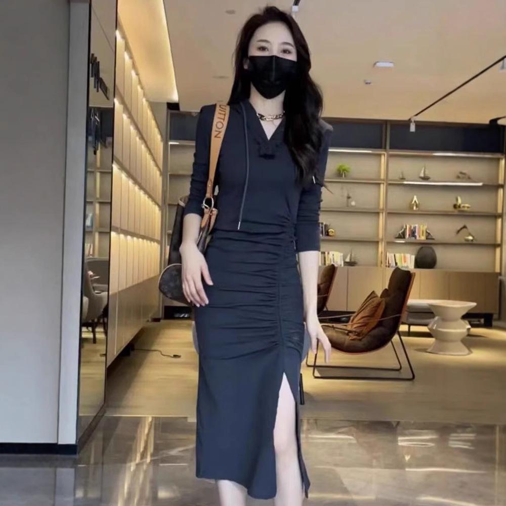 

2024 Autumn Women s Hooded Mid-Length Slimming Pleated Dress XL