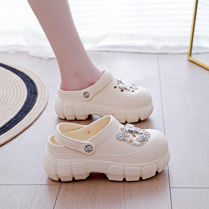 

Stepping on shit hole shoes women s summer thick soles increase Baotou fashion wear 2025 new beach slippers 2532-1 41