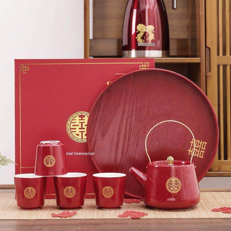 Wedding Tea Set: Elegant Teapot and Cups for Newlyweds' Traditional Ceremony