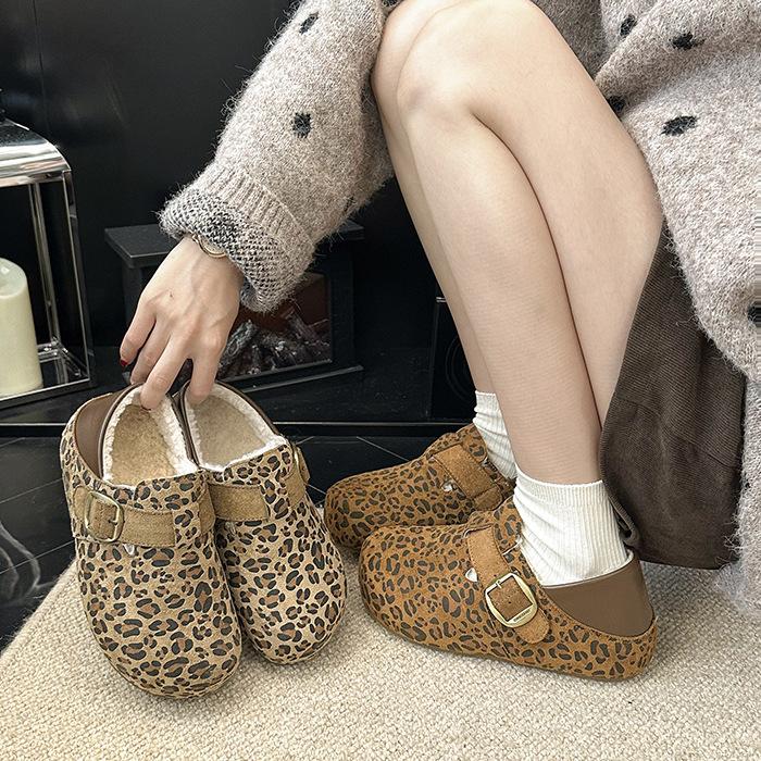 Inner Height Increase Boken Women's Shoes Outer Wear 2025 Autumn and Winter New Retro Leopard Print One Pedal Casual Doudou Single Shoes