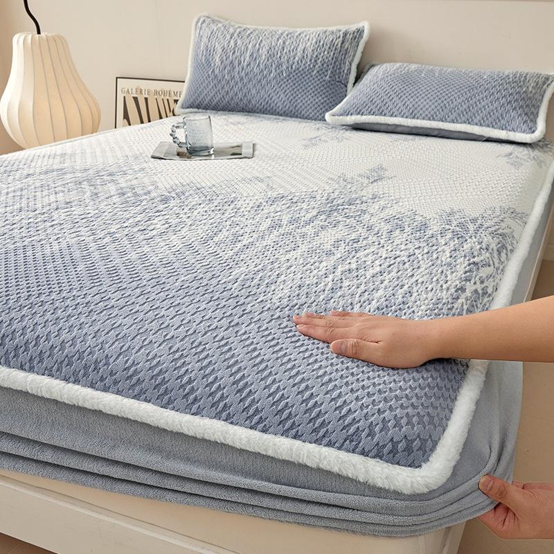 Thickened Milk Coral Fleece Mattress Cover Single Piece Fleece All-Inclusive Mattress Cover Mattress Cover Three-Piece Protective Cover
