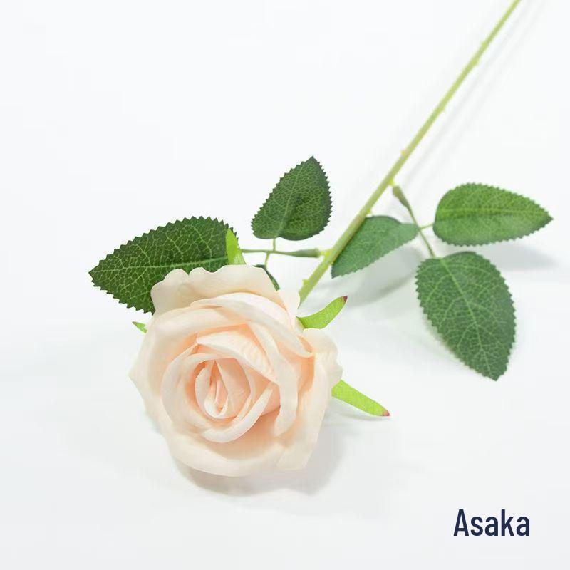 Cachoeira de Parede de Rosas de Seda - Flanela Vermelha Decoração de Casamento e Dia dos Namorados