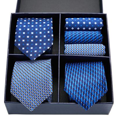 Accessoires – Krawatten & Fliegen 
