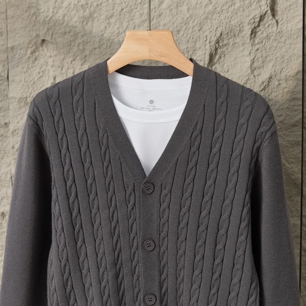 2025 Autumn/Winter Men's Casual Korean Style V-Neck Cardigan Sweater