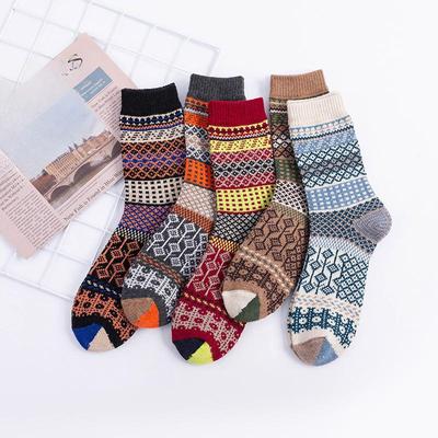 5 Paires de Chaussettes d'Automne et d'Hiver: Chaussettes mi-mollet pour femmes avec fil épaissi et chaussettes chaudes en laine de lapin