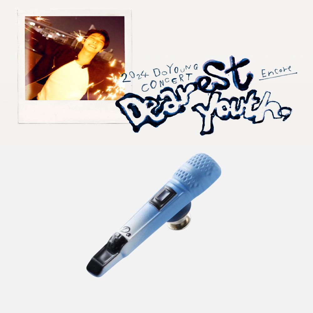 

Концерт DOYOUNG Encore 2024 года, значок Dearest Youth, микрофон, версия.