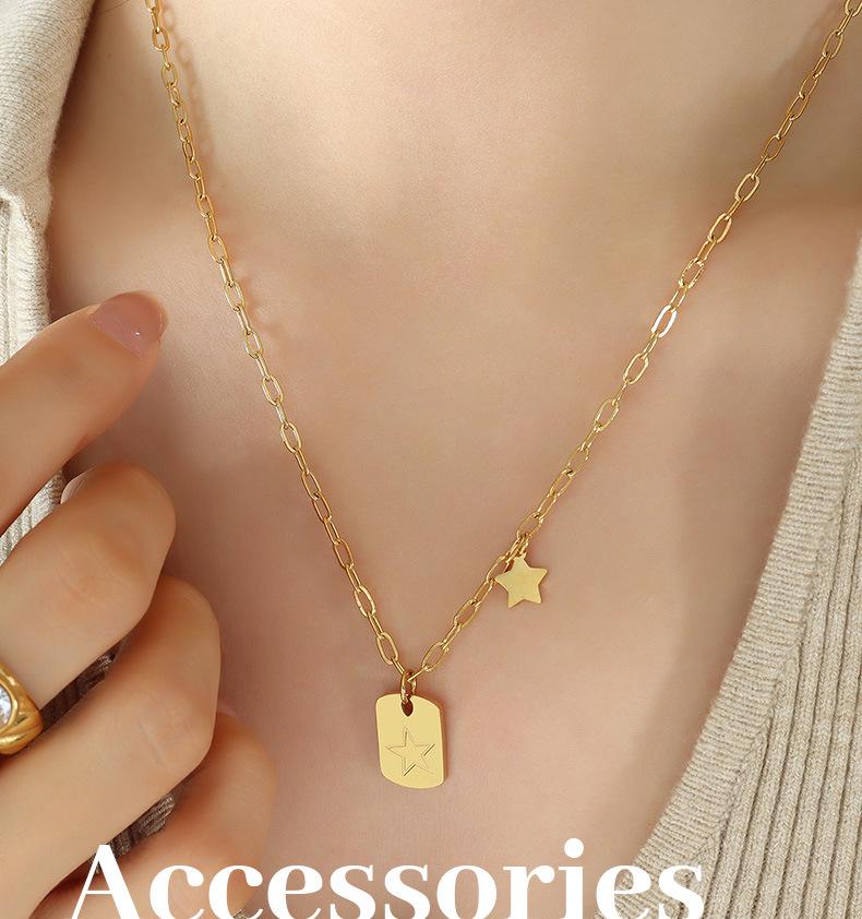 Five-Pointed Star Square Pendant Hoodie Necklace for Women – Titanium Steel Clavicle Chain with a Unique Christmas Design.