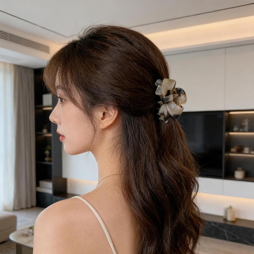 Elegant Acetate Bow Shark Clip: High-End Hair Accessory for Women