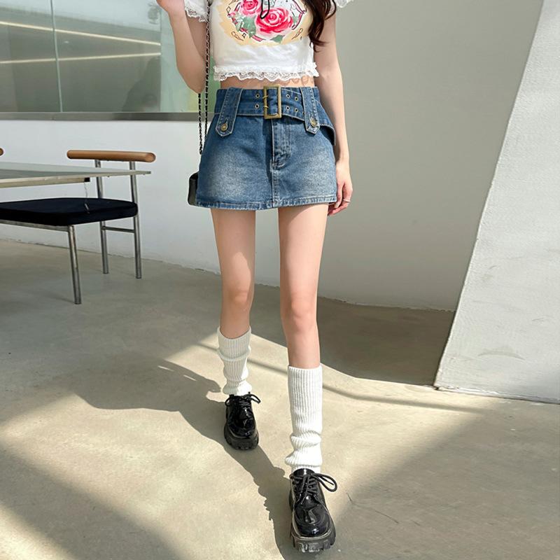 Einzigartiger klassischer vielseitiger jugendlicher Vintage-Paket-A-Linien-Bustierrock Design Sense High Waist Hosenrock Damen Sommermode Denim Kurzer Rock