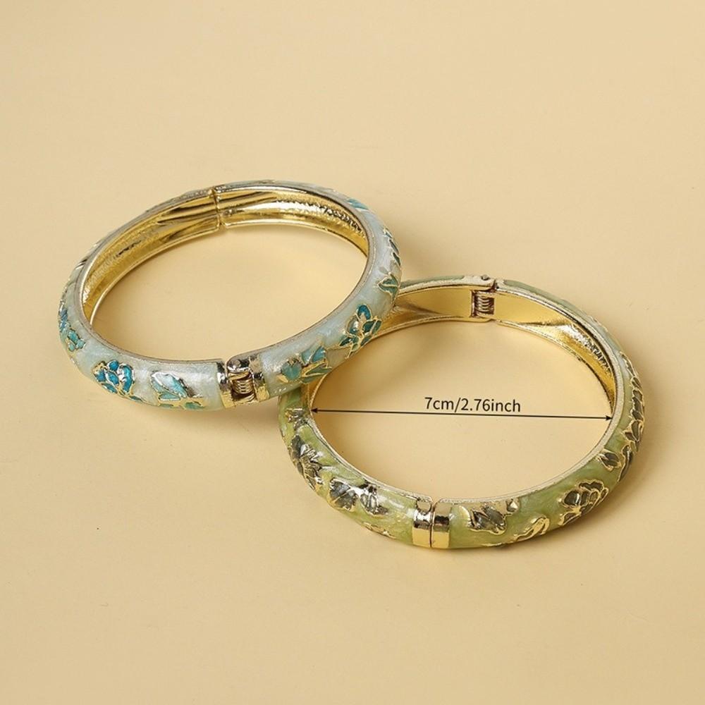 Spring Loaded Opening Bangle Bracelet Open Cuff Wrist Jewelry Women's Bangle Women's Daily Wear