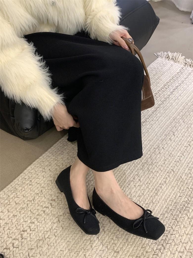 

Flat bottom bow small single shoes women s spring new square head shallow mouth laden shoes single shoes four seasons shoes 35 чорний