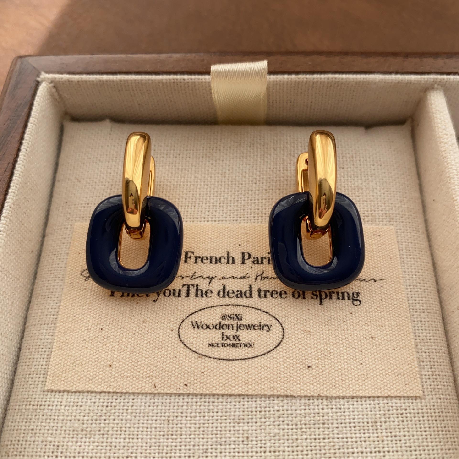 Square chain ring, high-end earrings, earrings, light luxury fashion, minimalist commuting, niche design, fashionable and versatile earrings, women