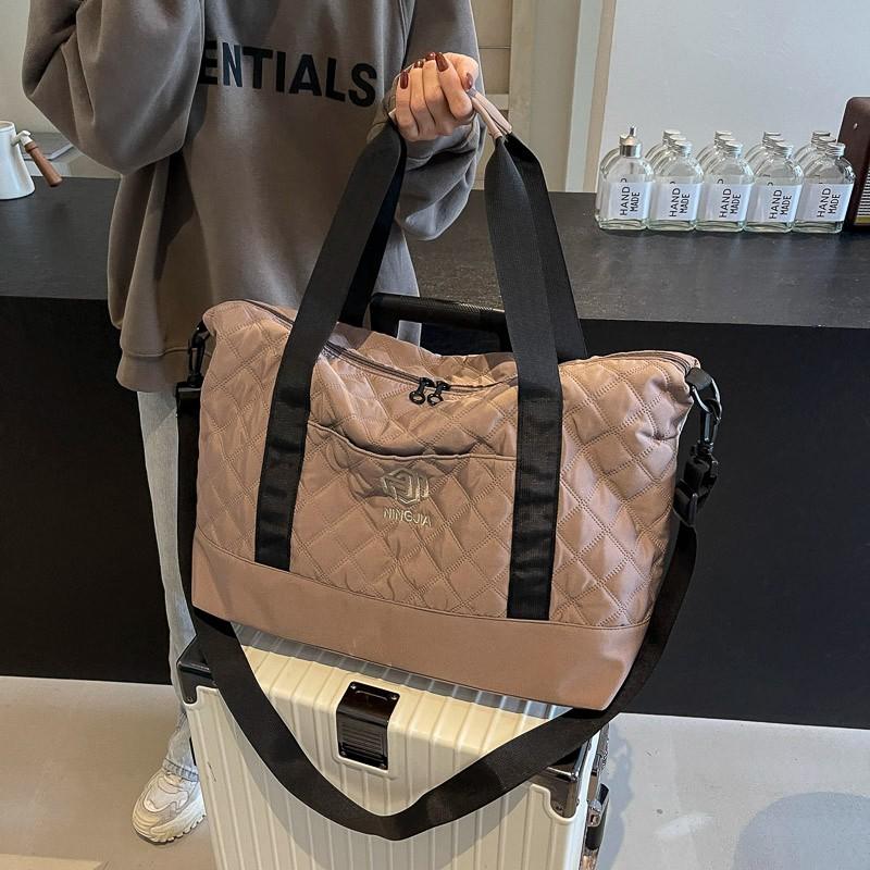 Premium Sense Large-capacity Travel Bag Sports Fitness Bag Short-distance Business Travel Bag Portable Messenger Yoga Bag