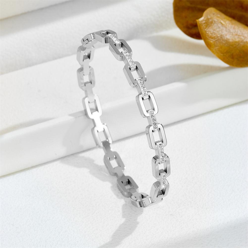 2026 Fashion Square Women's Bracelet with Diamond Buckle Fashion Bracelet Cross-border Jewelry Light Luxury Temperament