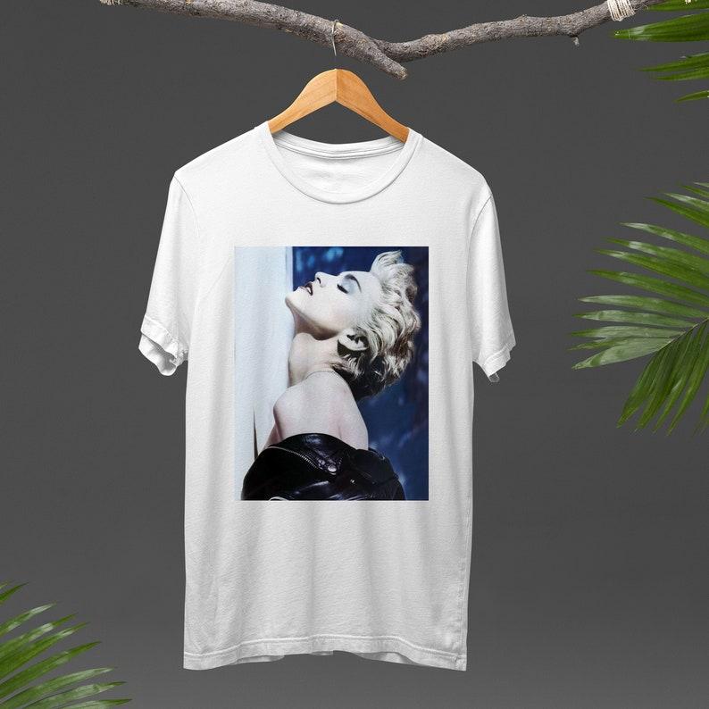 Madonna Classic Portrait Graphic T-shirt M