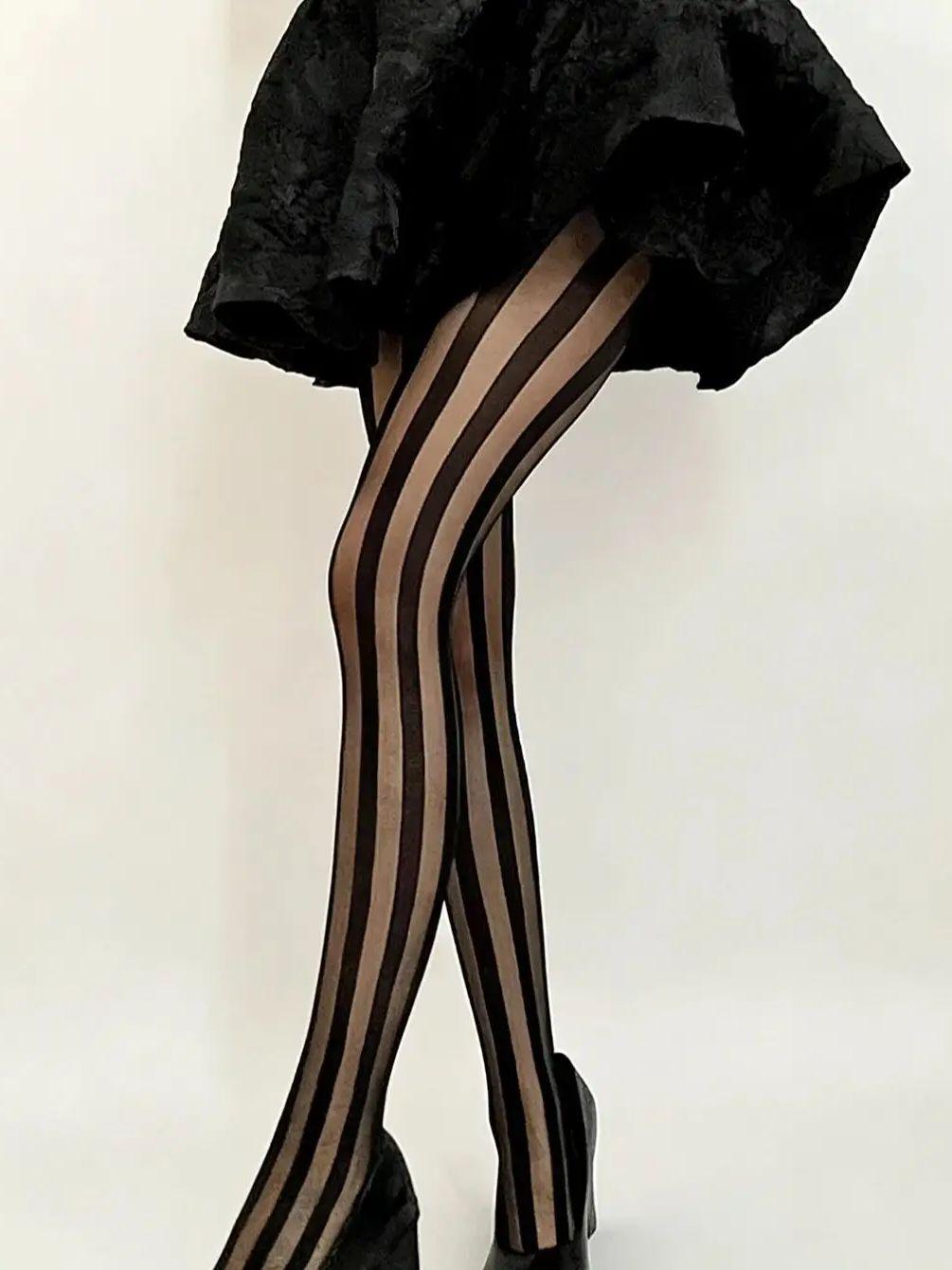 

1 Pc Women S Black Sheer Tights With Vertical Stripe Pattern, Retro Edgy Hosiery For Nightclub & Party Outfits XS