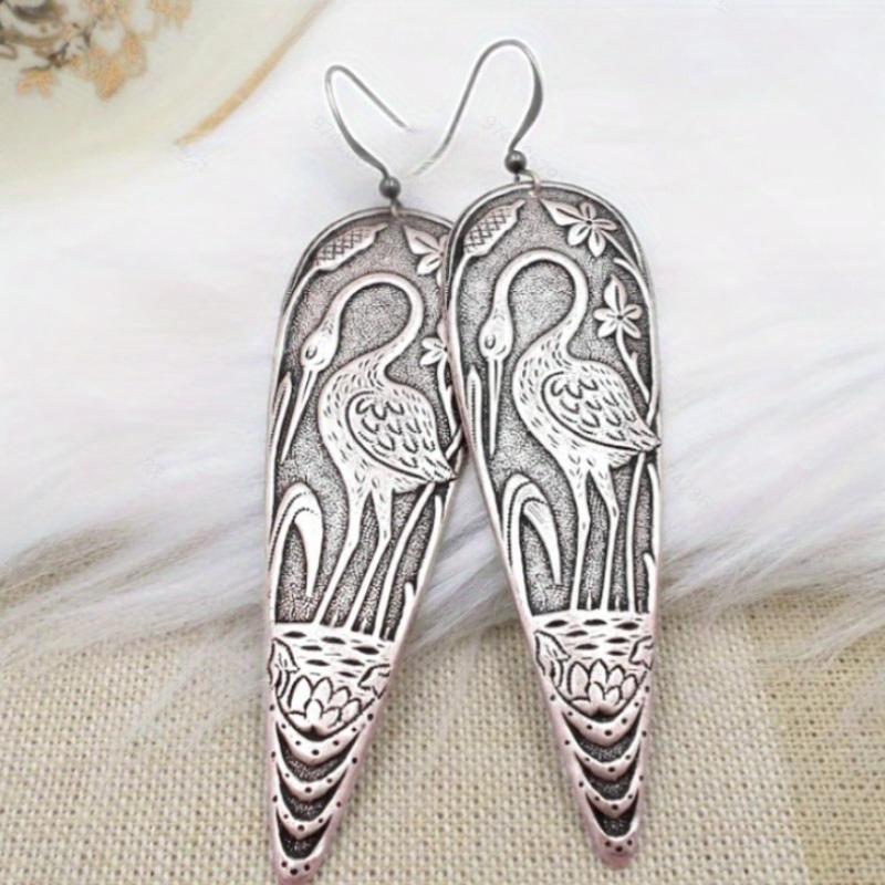 Vintage Trendy Carved Pattern Irregular Pendant Earrings, Women s Personalized Creative Holiday Accessories Zircon