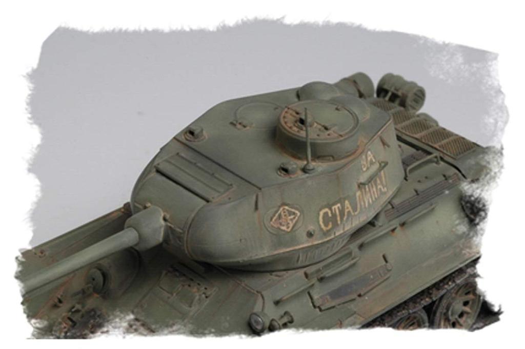 Hobby Boss 1/48 Russian Tank T-34/85 1944 Model Plastic Model