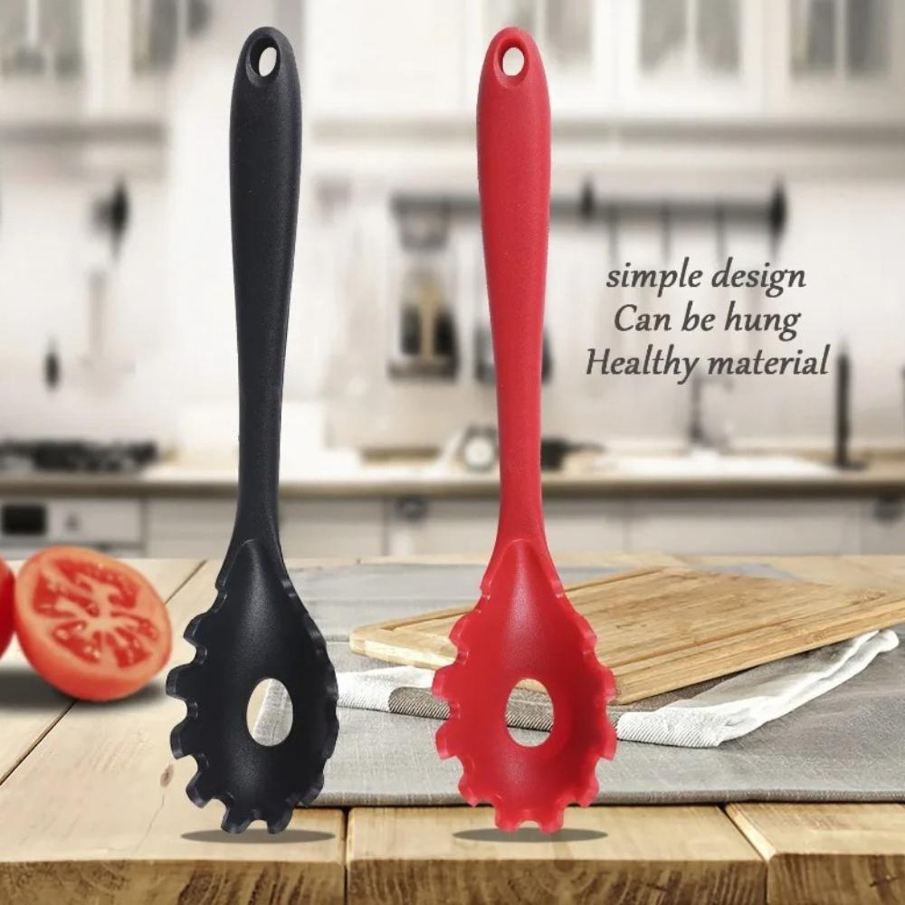 28cm Long Handle Spaghetti Spoon Silicone Noodle Serving Strainer Scoop Colander Slot Spoon Pasta Noodle Colander Kitchen Gadget