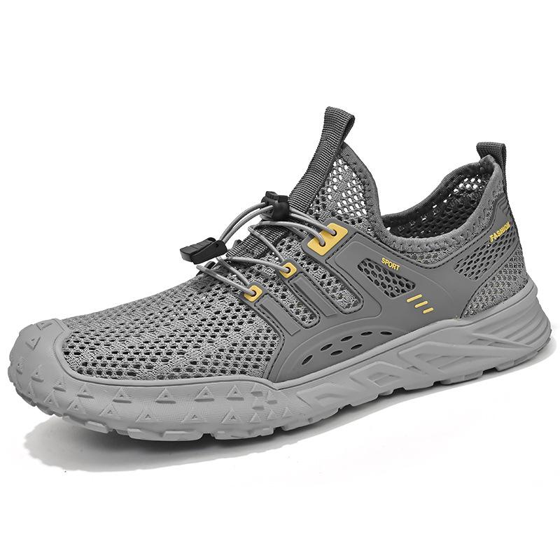Mesh shoes men's 2025 summer new hollow lightweight breathable men's shoes one pedal soft sole outdoor sports travel shoes