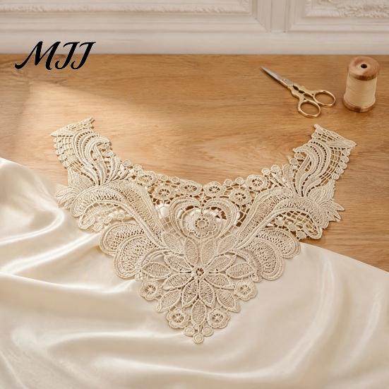 White Lace Collar for Sewing Floral Insert, Embroidery V-neck Neckline Applique, Elegant Fashion Enhancement Hollow Petal Design, Polyester Decorative