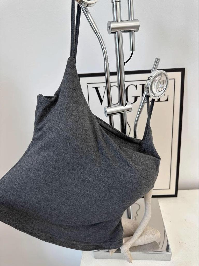 Slim-Fit Women's Camisole with Built-In Bra Pads – Anti-Expansion, Chest-Enhancing Inner Wear for Summer.