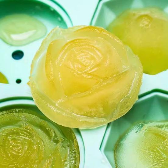 Rose Shaped Silicone Ice Cube Tray 12-Cavity Flexible Ice Mold for Diamond Ice Cubes Easy-Release Dishwasher Safe Ice Maker for Cocktails Whiskey