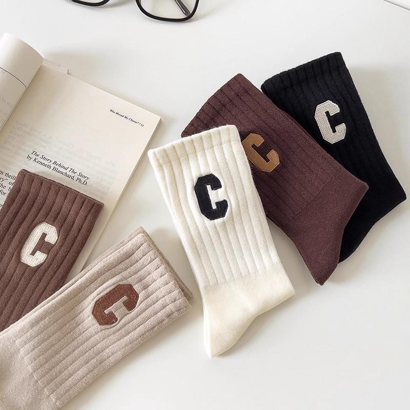 C Letter Women's Pure Cotton Breathable Mid-Calf Socks with Vertical Stripes - Slimming and Versatile Design