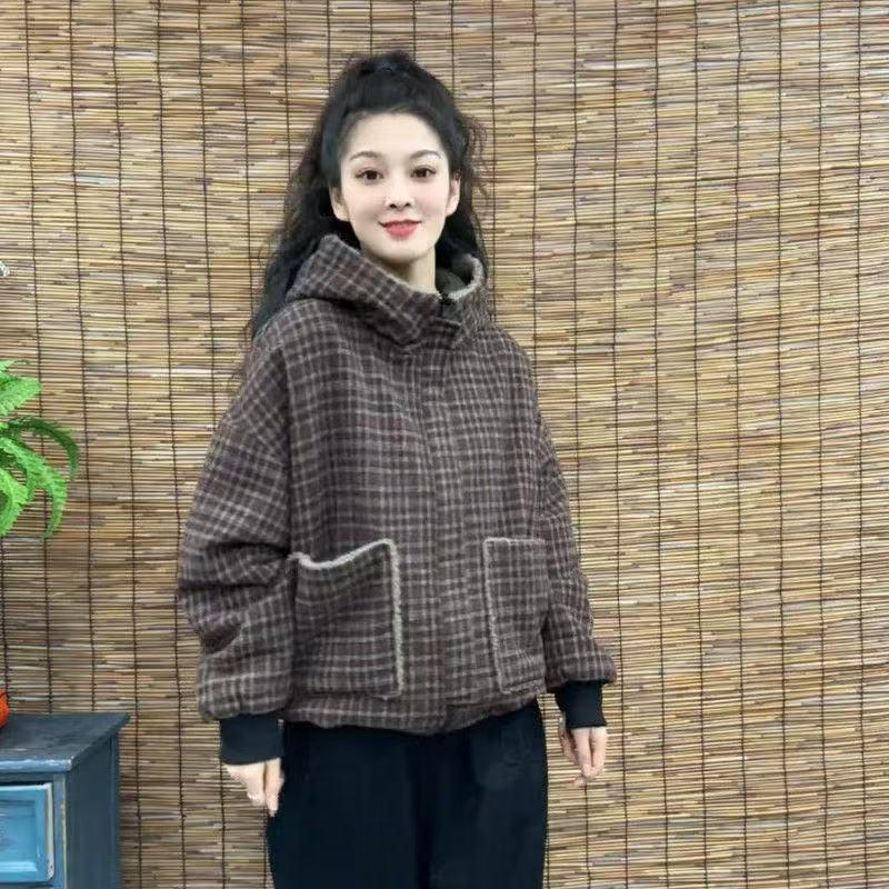 2025 Winter Women s Stylish Plaid Hooded Cotton Coat with Plus Velvet, Thickened for Warmth, Casual and Versatile Medium