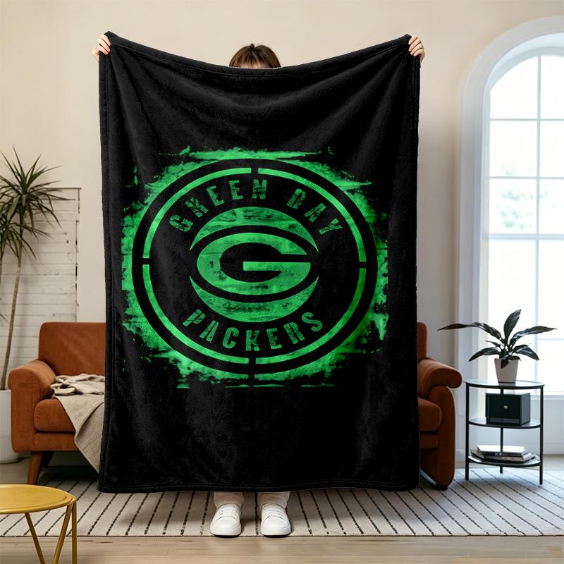 Green Bay Packers Soft and comfortable flannel Suitable for sofas living rooms outdoor camping travel and also makes a great anniversary gif
