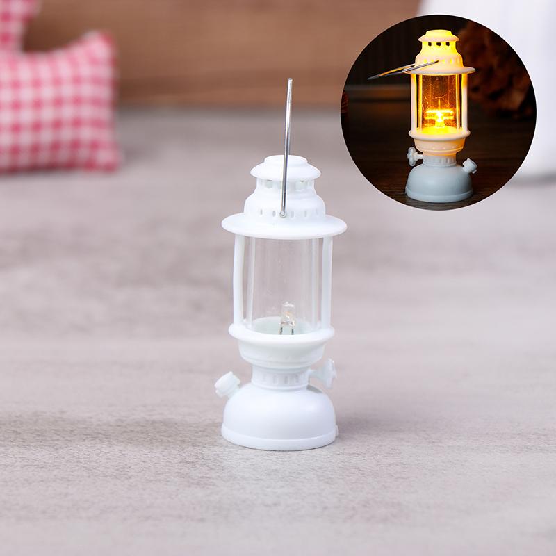 6Cm Mini Led Retro Glowing Pony Laterne Simulation Cande Licht Nachtlicht Puppenhaus Miniatur Kerosin Lampe Wohnkultur Spielzeug