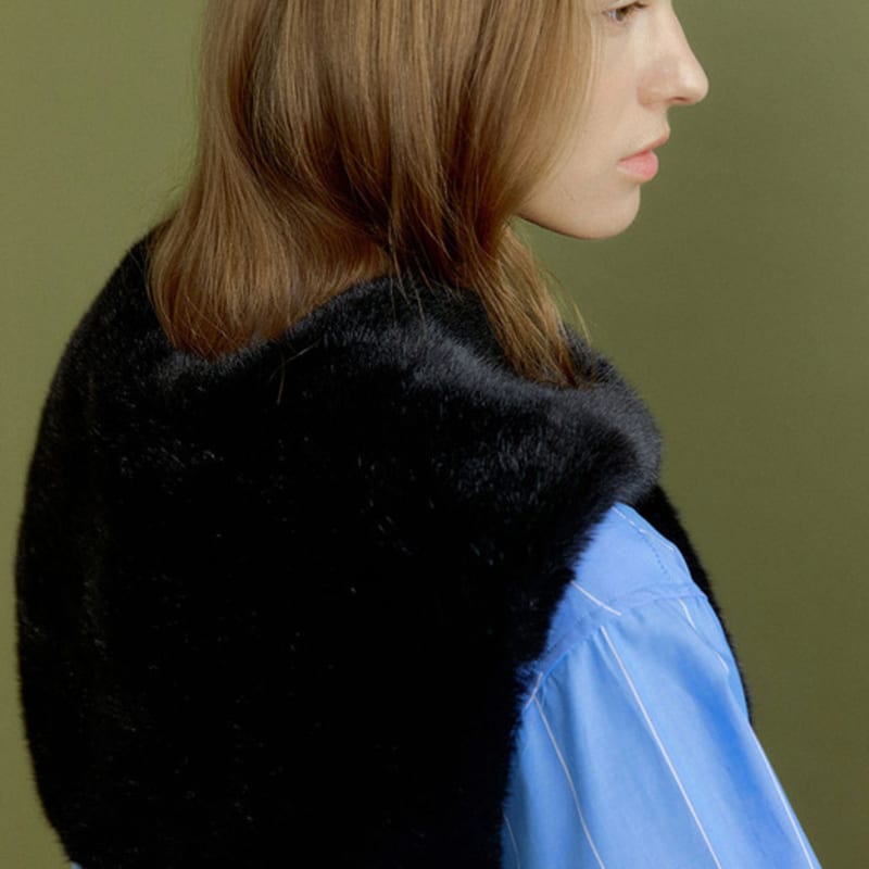 Molliolli CUDDLY Shawl Muffler [black]