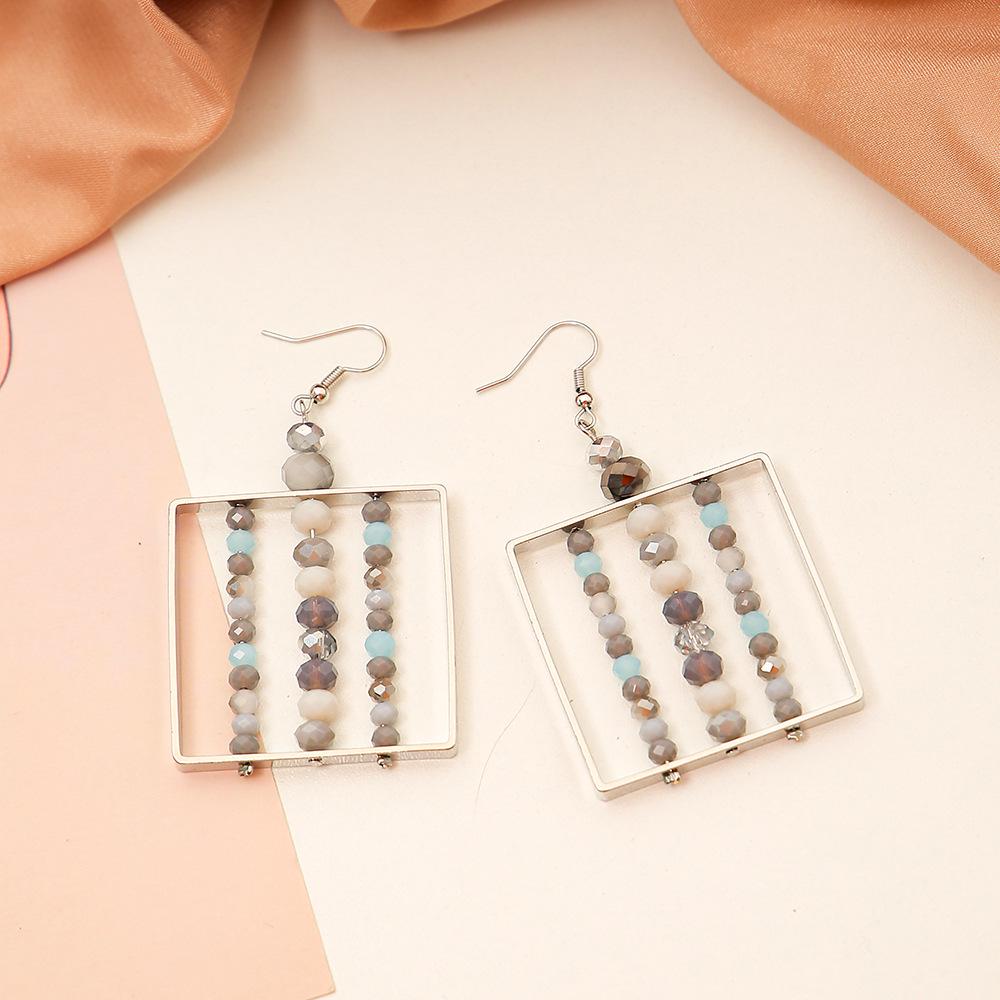 

Преувеличенные Личность Квадратные Полые Стеклянные Цветные Блоки Женские Серьги с Бусинами