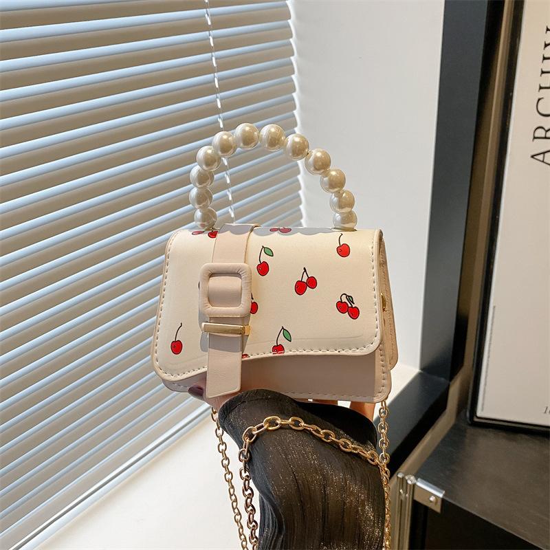 Aesthetic Temperament Trendy New Pearl Handbag 2025 Korean Version Simple Fashion One Shoulder Crossbody Small Square Bag Women