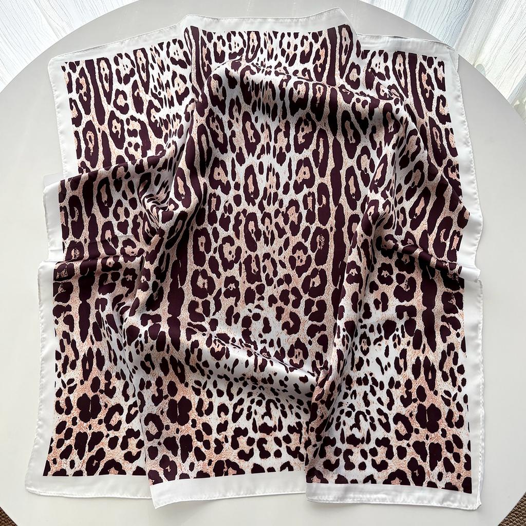 Fashion Leopard Printed Square Scarf Women Imitation Silk Scarves Bandanas Luxury Hijab Neckerchief Elegant Travel Shawl Wraps