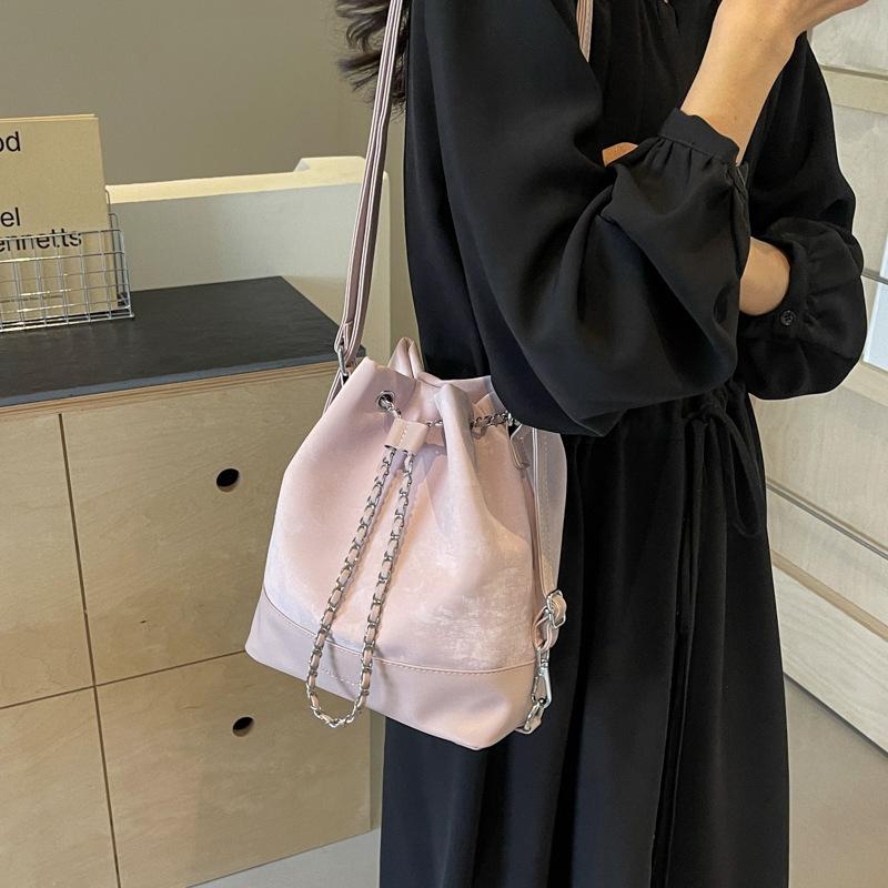 Bag Women's 2025 New PU Soft Surface Foreign Style Versatile Chain Shoulder Bag Temperament Versatile Backpack
