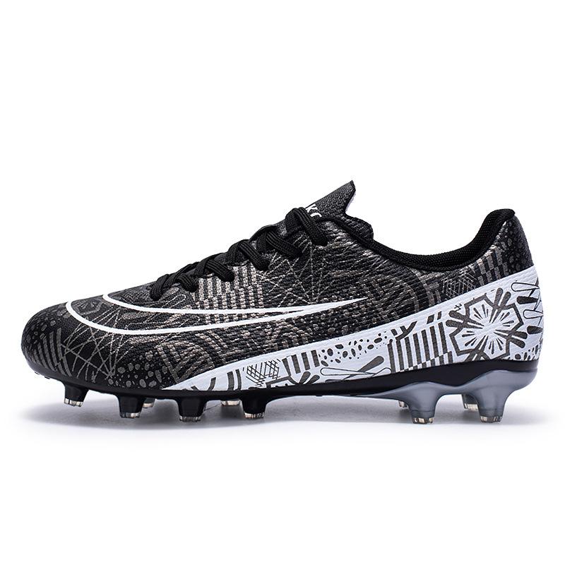 New football shoes men's low-top long nails broken nails youth students professional training football shoes foreign trade