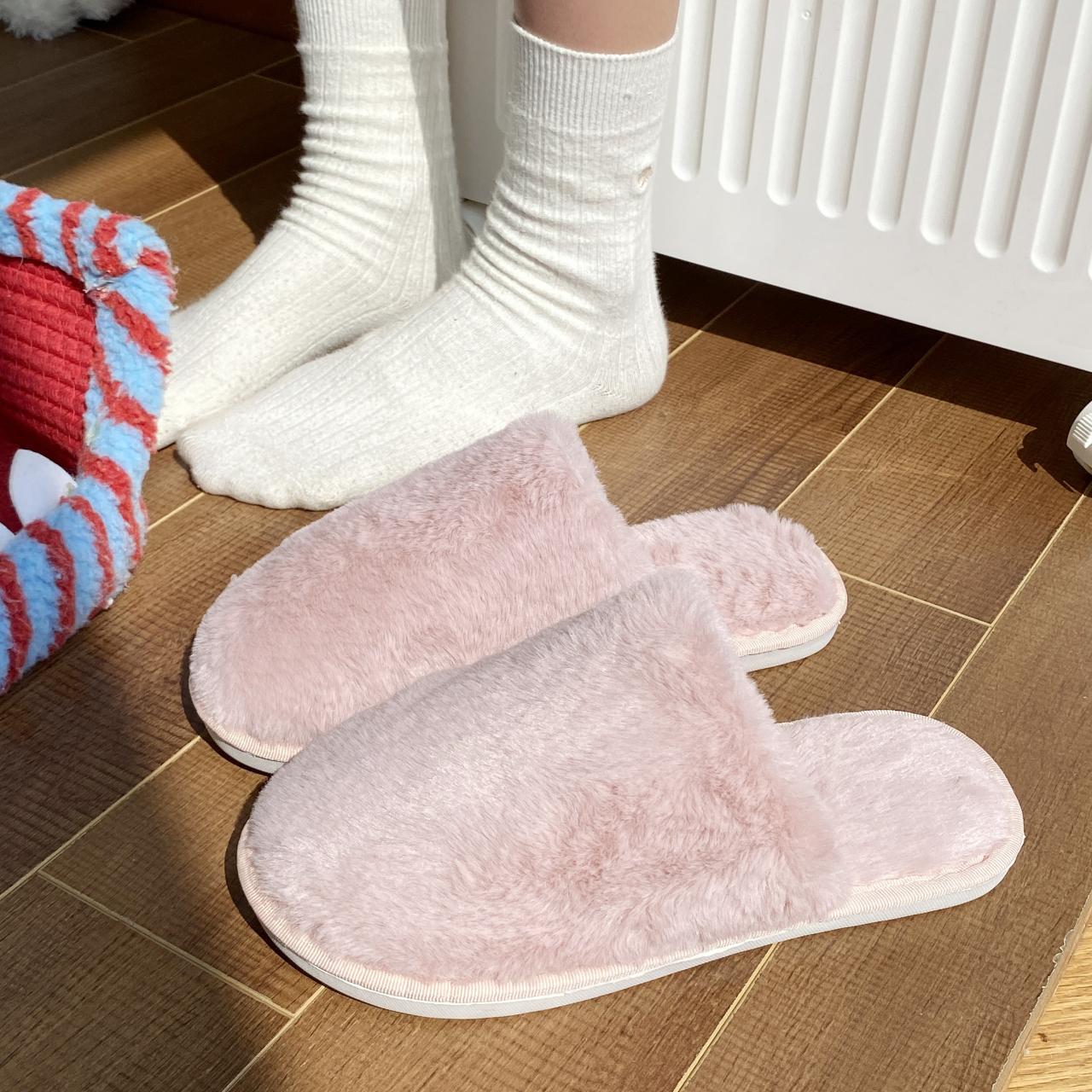 

Классические тапочки для женщин Повседневные плоские на низком каблуке Милые базовые туфли для женщин Однотонные меховые Слипоны Зимние шлепанцы Большой размер 43 розовый