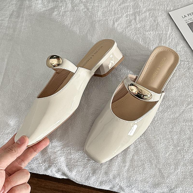 

J 2025-3 baotou half slippers women wear spring new metal buckle pointed shallow mouth muller shoes sandals 40 абрикосовий