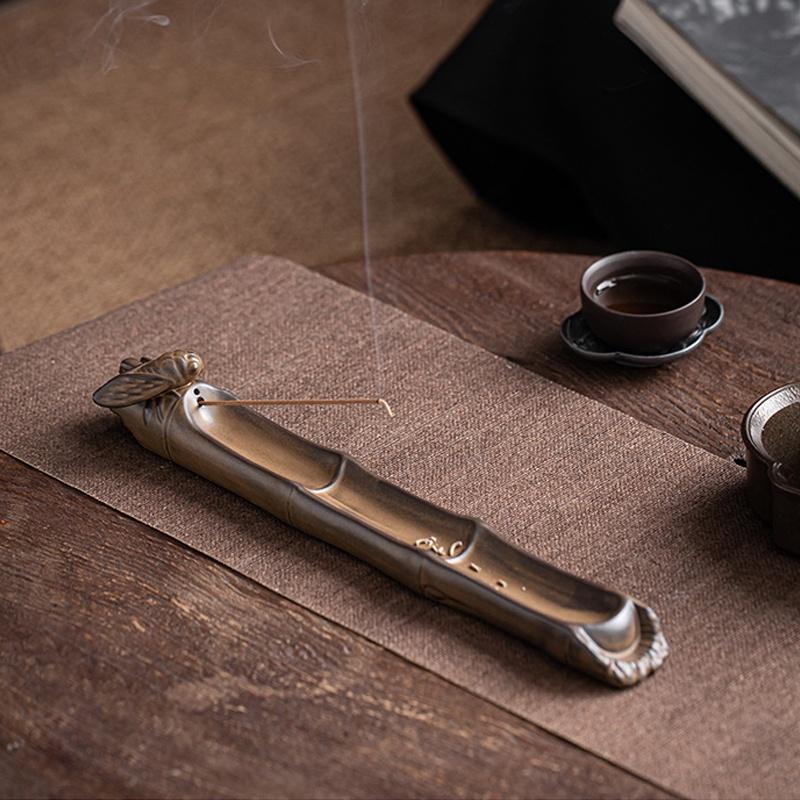 Ceramic Incense Burner Indoor Incense Holder Antique Style Aromatherapy Burner Creative Ornament