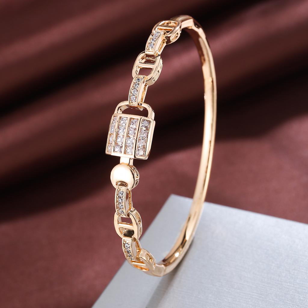 New Style Simple Micro-stone Women’s Fashion High-end Luxury Pig Nose Bracelet